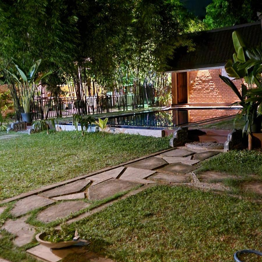 Millet'S Food Company And Cooking Center Hotel Negombo Eksteriør billede