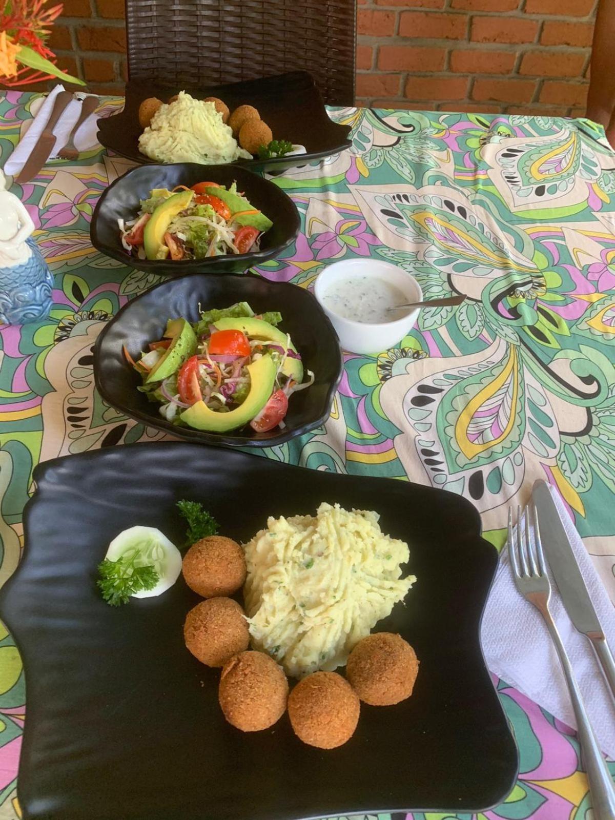 Millet'S Food Company And Cooking Center Hotel Negombo Eksteriør billede